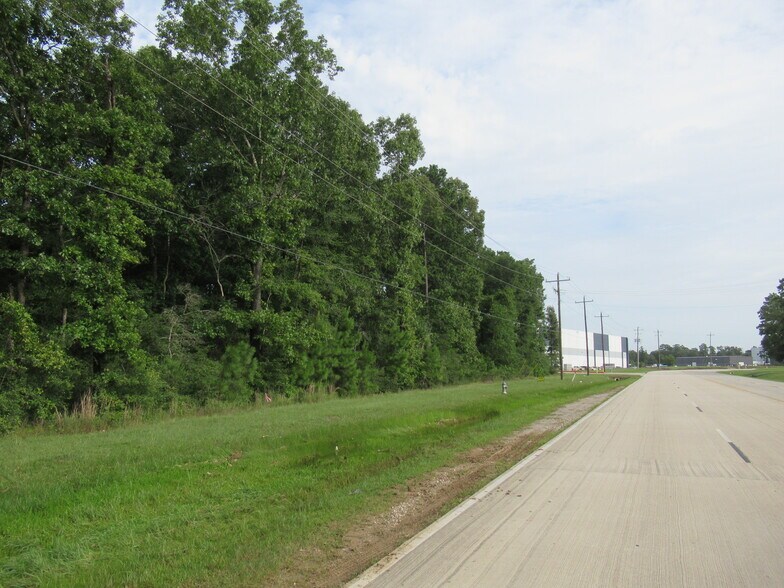 More Photos Of 943 Conroe Park West Dr, Conroe Land For Sale