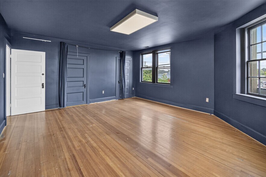 More Photos Of 4802 Rhode Island Ave, Hyattsville Unknown For Lease