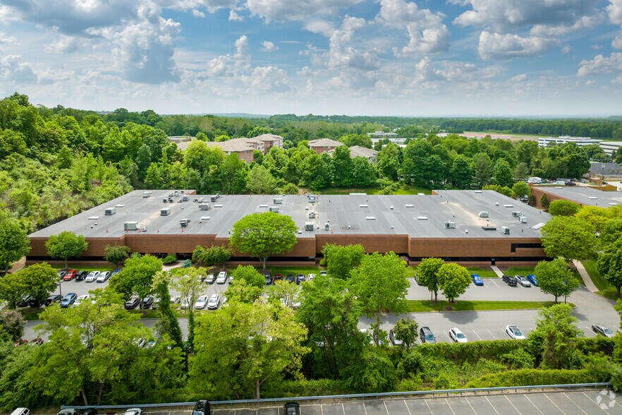 More Photos Of 180 Passaic Ave, Fairfield Light Manufacturing For Lease