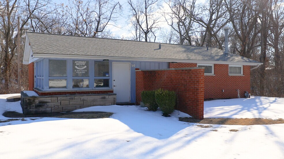 Primary Photo Of 50 N Center St, East Alton Medical For Sale