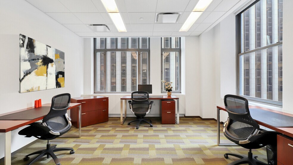 More Photos Of 745 Fifth Ave, New York Coworking Space