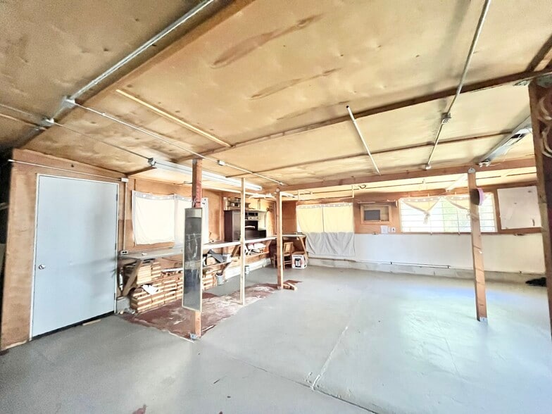 More Photos Of 2513 Connie Dr, Sacramento Freestanding For Sale
