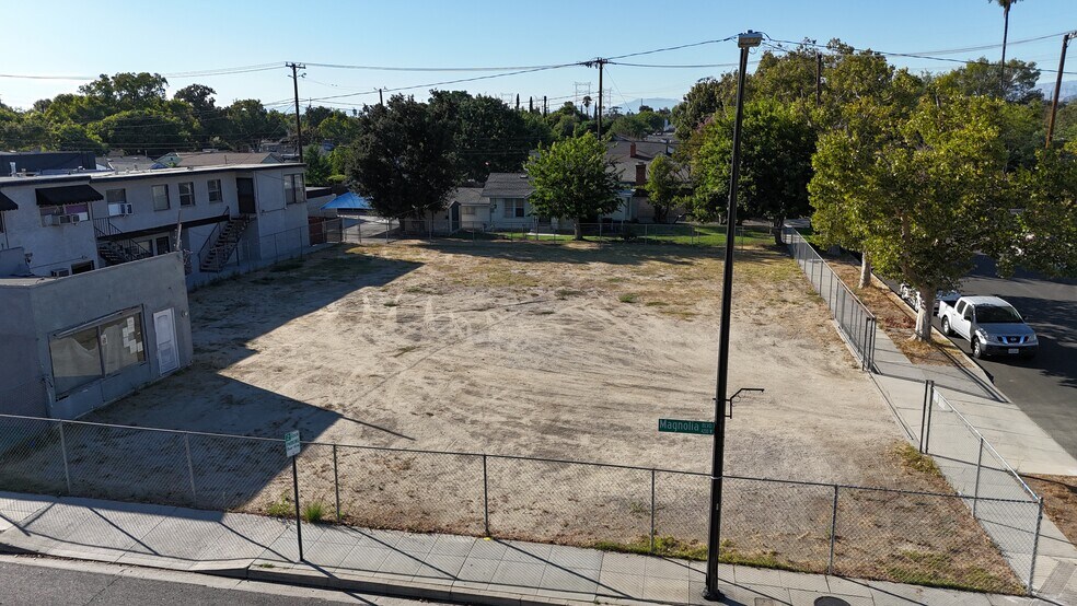 More Photos Of 4201-4207 W Magnolia Blvd, Burbank Land For Sale
