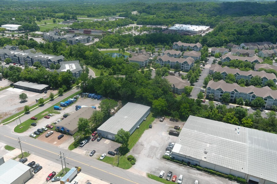 More Photos Of 209 Century Ct, Franklin Distribution For Lease