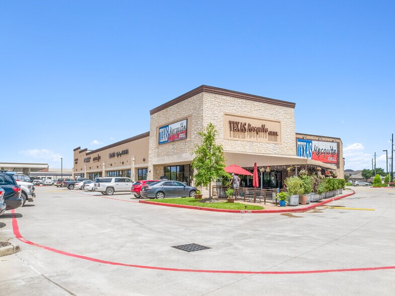 More Photos Of 27104 Highway 290, Cypress Freestanding For Lease