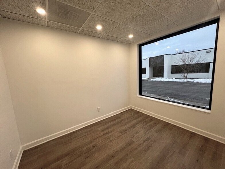 More Photos Of 620 S IL Route 31, Mchenry Office For Lease