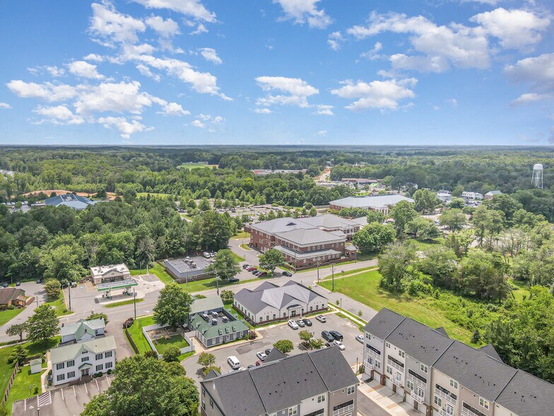 More Photos Of 9124 Courthouse Rd, Spotsylvania Office For Lease