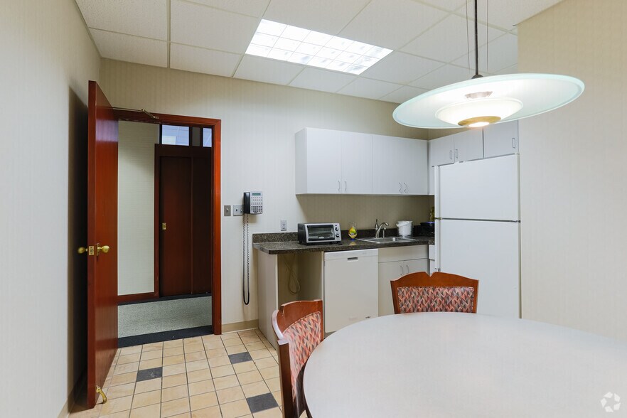 Photo of 13rd Floor Ste 1300