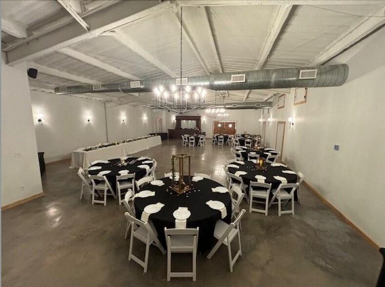 More Photos Of 1212 Packing House rd, Graham Flex For Sale