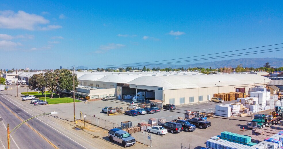 More Photos Of 2070 S 7th St, San Jose Warehouse For Lease