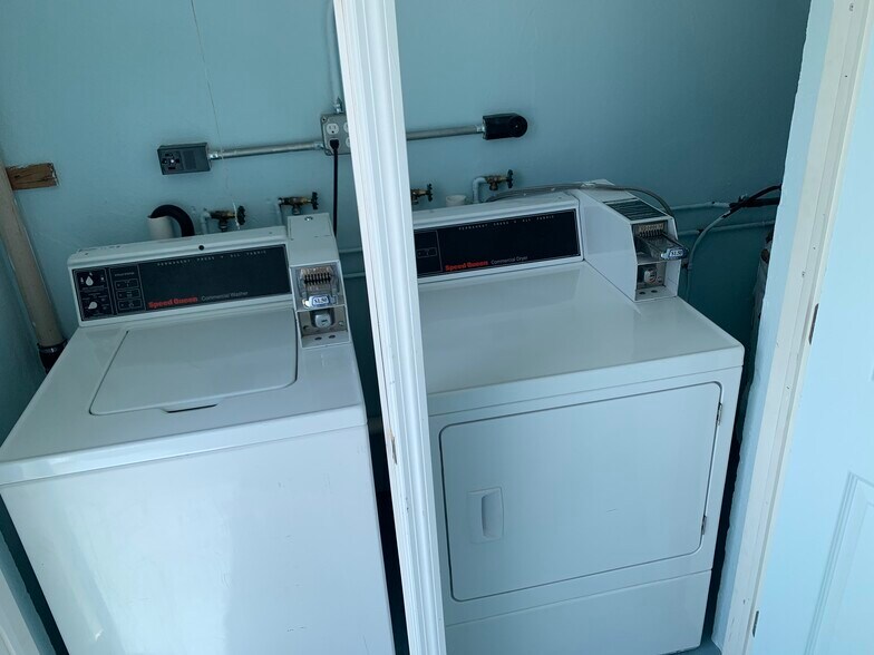More Photos Of 208 N Halifax Ave, Daytona Beach Apartments For Sale