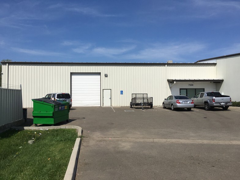 More Photos Of 7509 Reese Rd, Sacramento Manufacturing For Lease