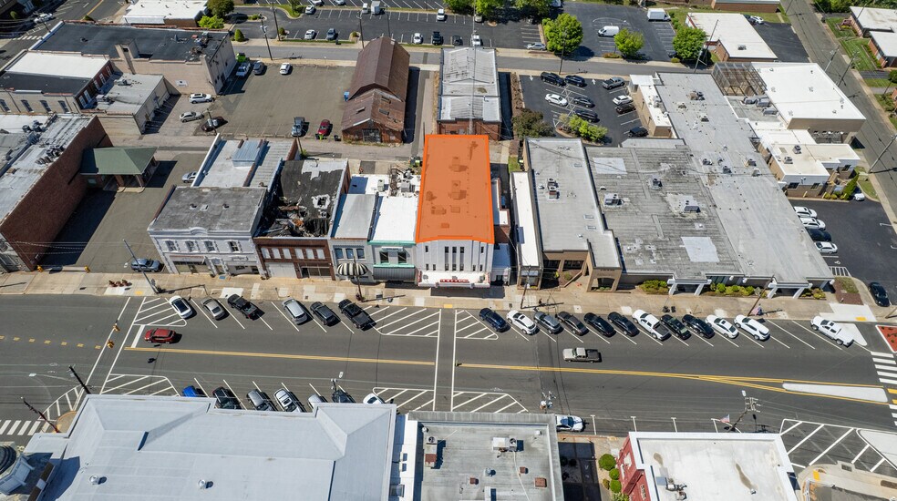 More Photos Of 129 Williamsboro St, Oxford Lodge Meeting Hall For Lease