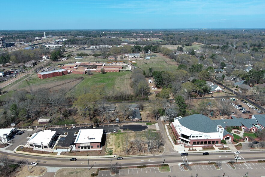 More Photos Of 320 W Jackson St, Ridgeland Land For Sale