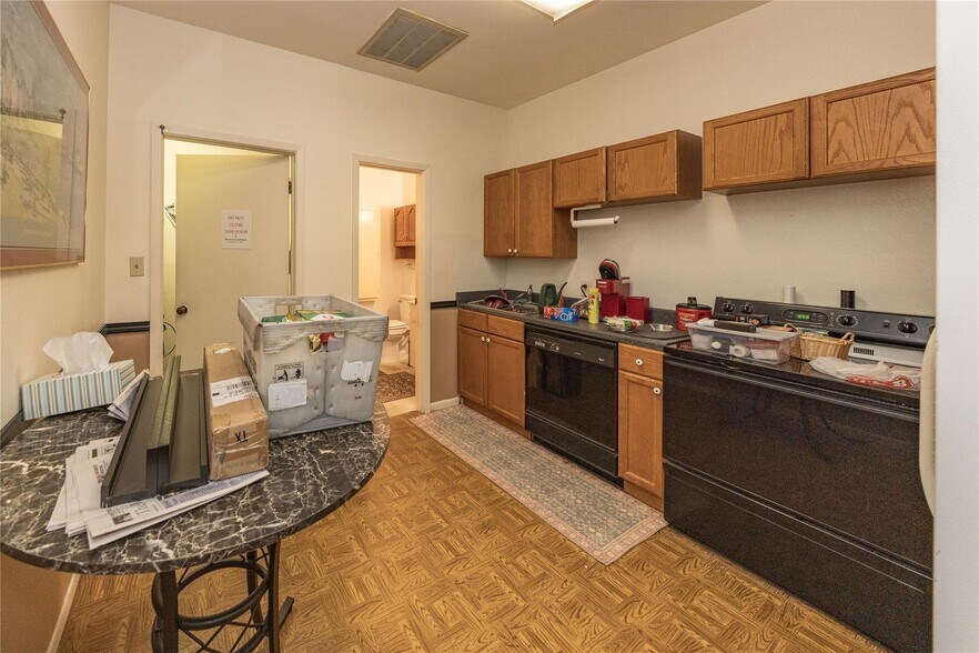 More Photos Of 101 FM 3237, Wimberley Office For Sale