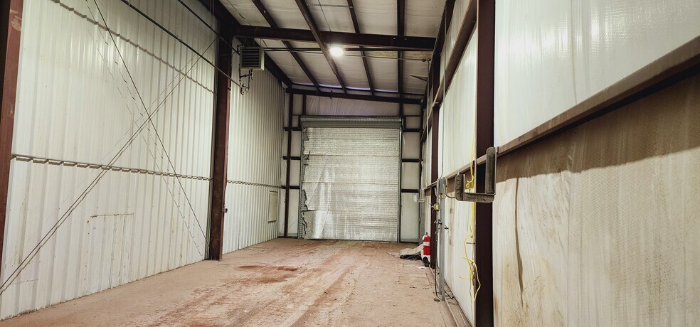 More Photos Of 10468 1st St SW, Killdeer Service For Lease