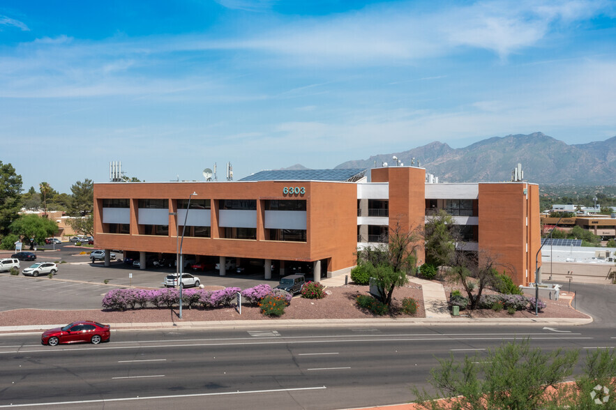 Primary Photo Of 6303 E Tanque Verde Rd, Tucson Office For Lease