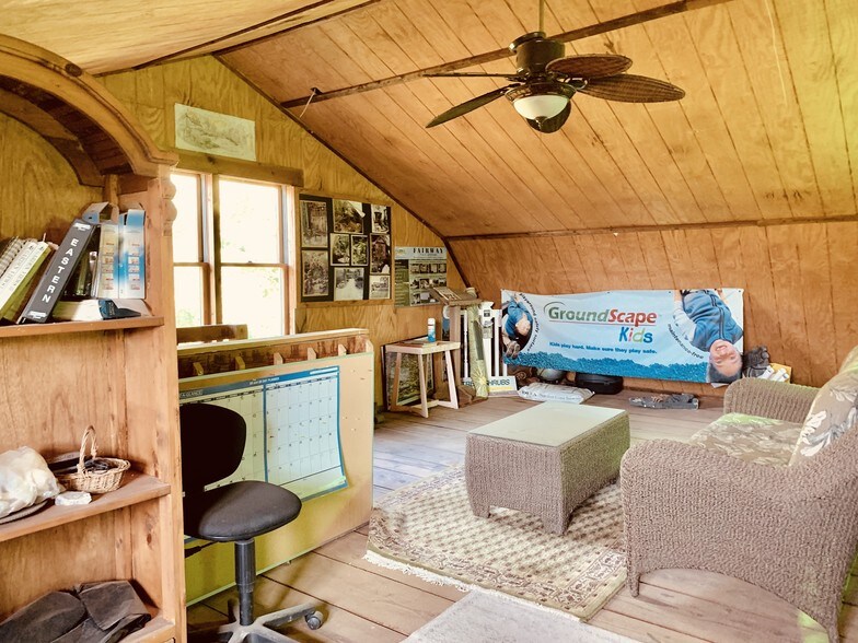 More Photos Of 229 N Main St, Sayville Storefront For Sale