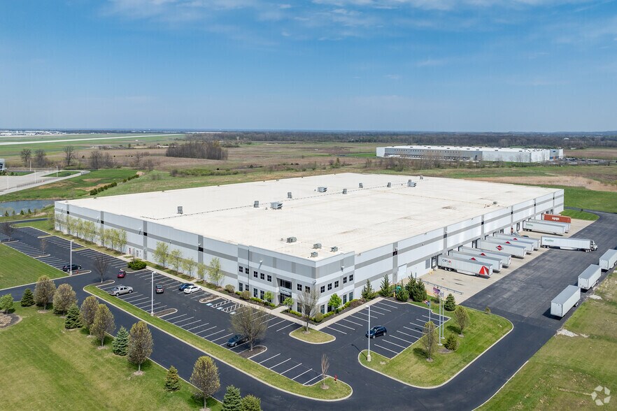 More Photos Of 9296 Intermodal Ct, Columbus Distribution For Lease