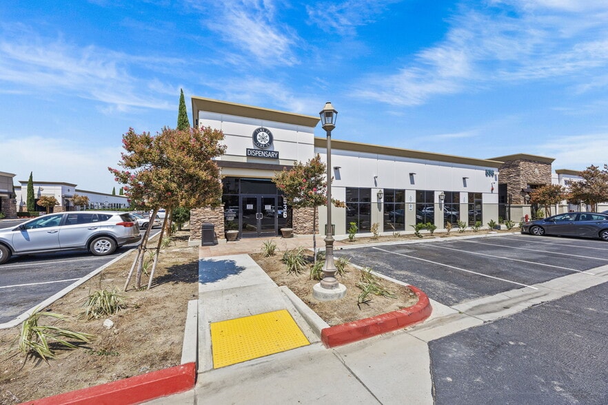 More Photos Of 536 Queensland Cir, Corona Office For Sale