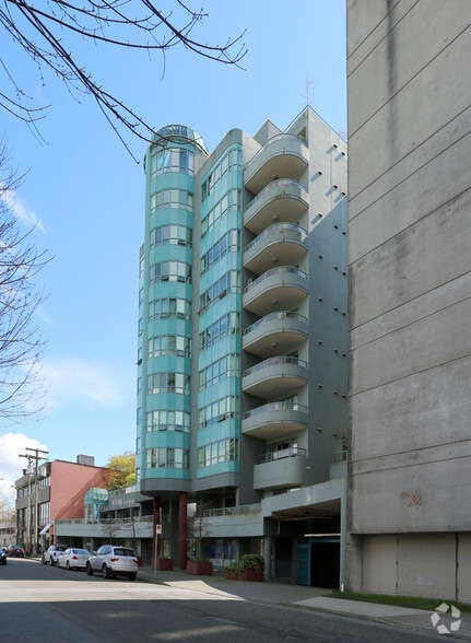 More Photos Of 1438 W 7th Ave, Vancouver Apartments For Sale