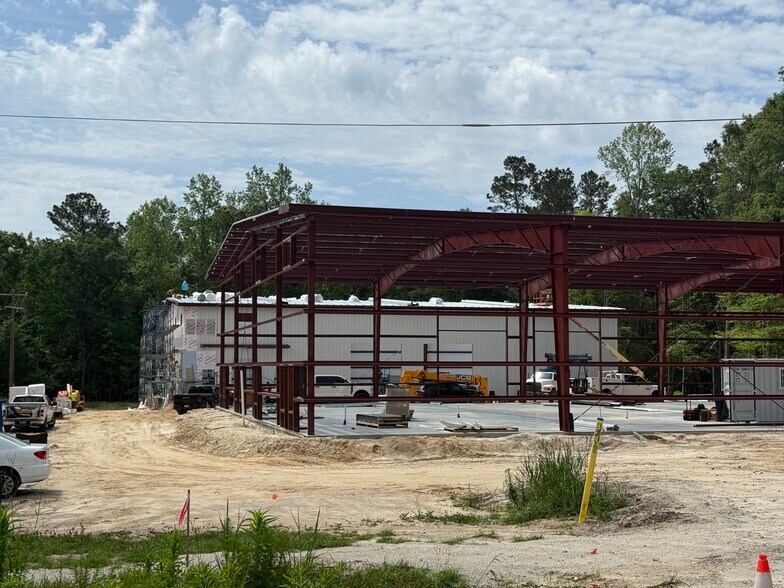 More Photos Of 9501 Palmetto Commerce Pky, Ladson Distribution For Lease