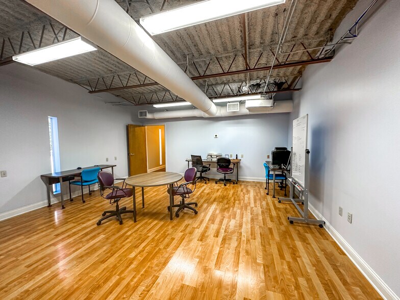 More Photos Of 3417 Lemon St, Tampa Loft Creative Space For Sale