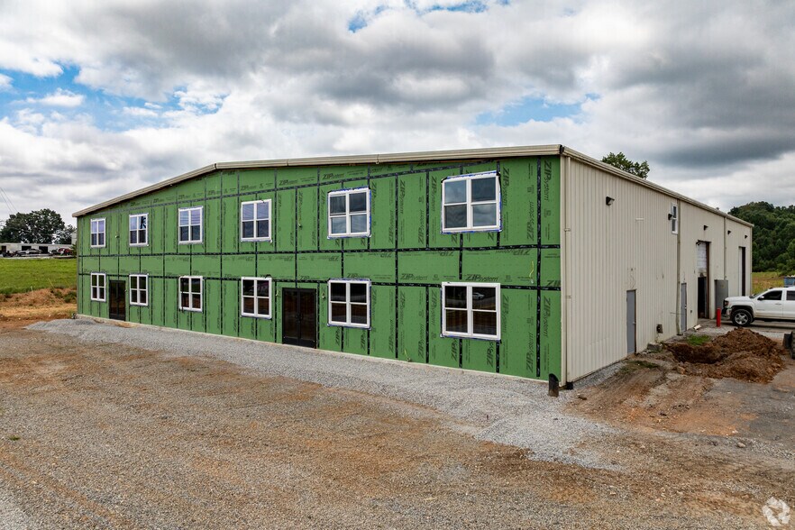 Primary Photo Of 2687 Hwy 25 E, Tazewell Flex For Lease