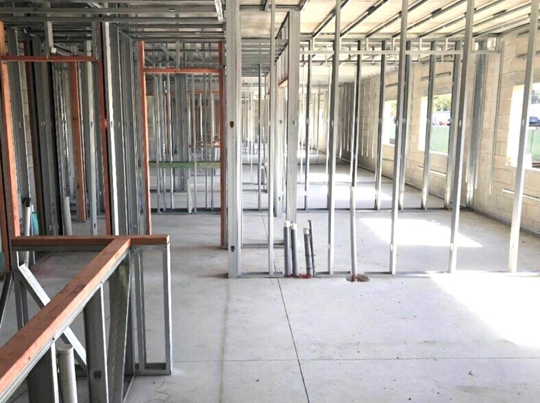 More Photos Of 2771 Royal Palm Ave, Fort Myers Apartments For Sale