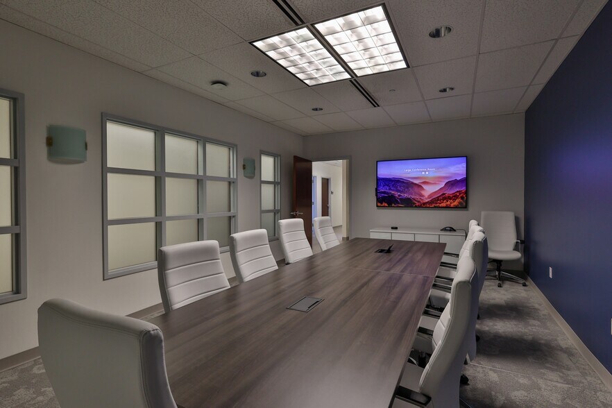 More Photos Of 3701 Corporate Pky, Center Valley Office For Lease