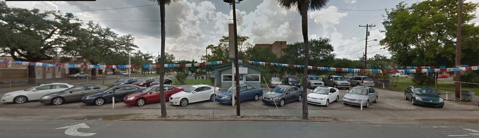 More Photos Of 715 Montgomery St, Savannah Auto Dealership For Sale