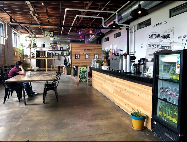 More Photos Of 1333 Buena Vista St, San Antonio Warehouse For Lease