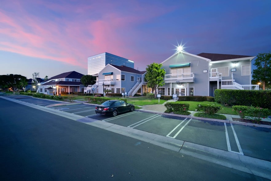 More Photos Of 12361 Lewis St, Garden Grove Unknown For Lease