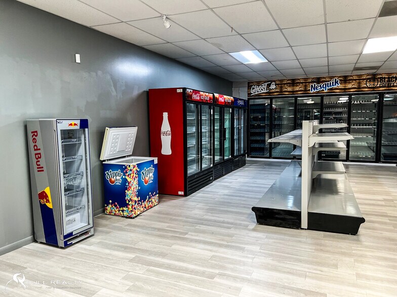More Photos Of 3064 Cleveland Hwy, Dalton Convenience Store For Lease