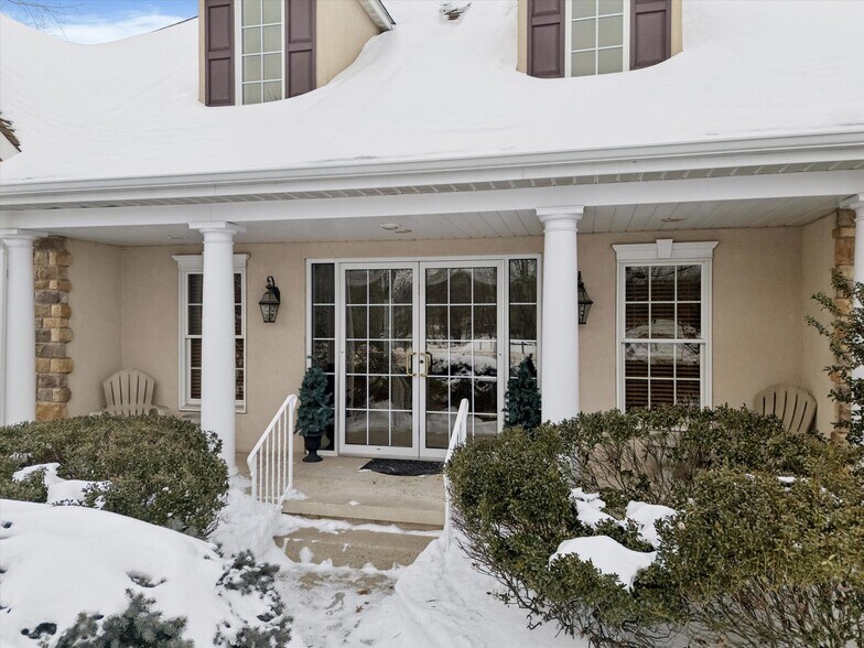 More Photos Of 326 Main St, Harleysville Office For Sale