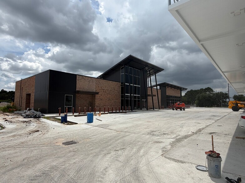 Primary Photo Of 1220 Rankin Rd, Houston General Retail For Lease