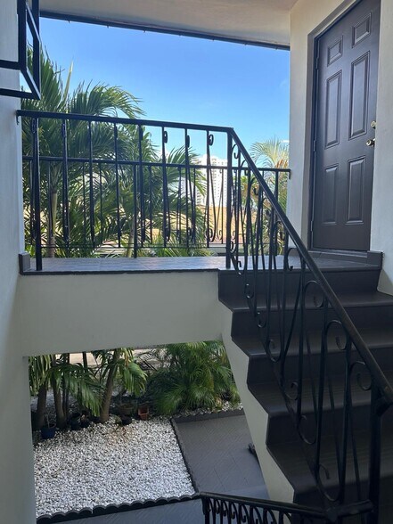 More Photos Of 2379 NE 172nd St, North Miami Beach Apartments For Sale