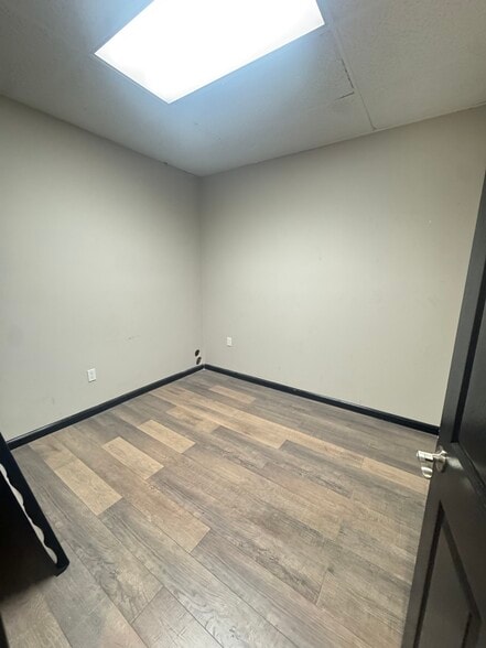 More Photos Of 14408 E Whittier Blvd, Whittier Office For Lease