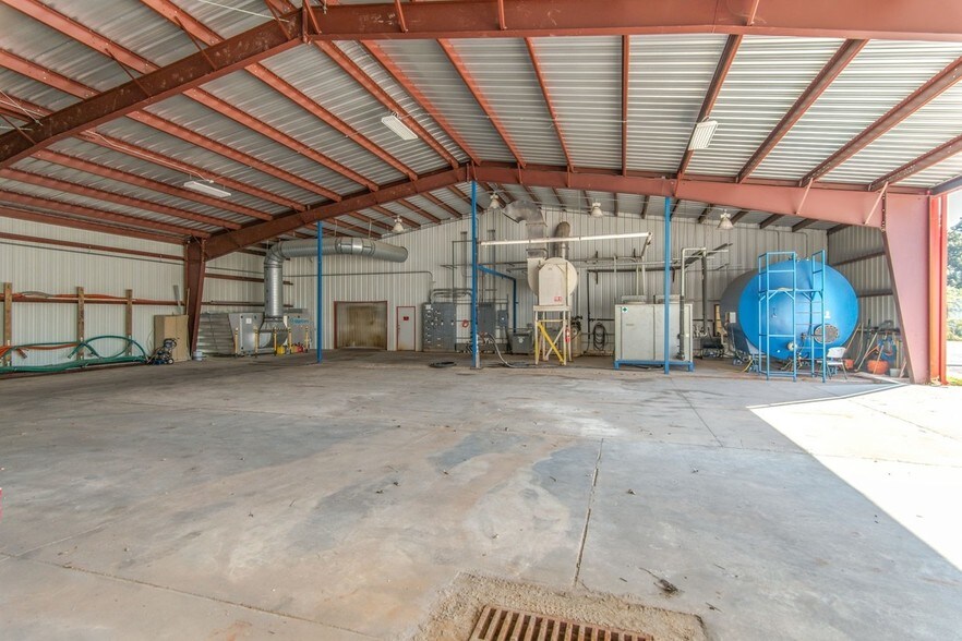 More Photos Of 13939 Old Texaco Rd, Conroe Industrial For Sale