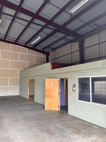 More Photos Of 2131 Delaware Ave, Santa Cruz Manufacturing For Lease
