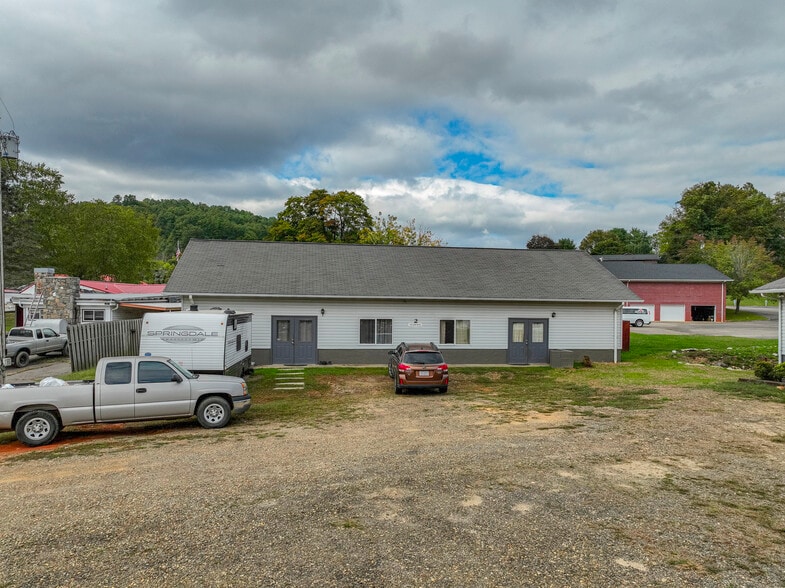 More Photos Of 505 E Main St, Burnsville Apartments For Sale