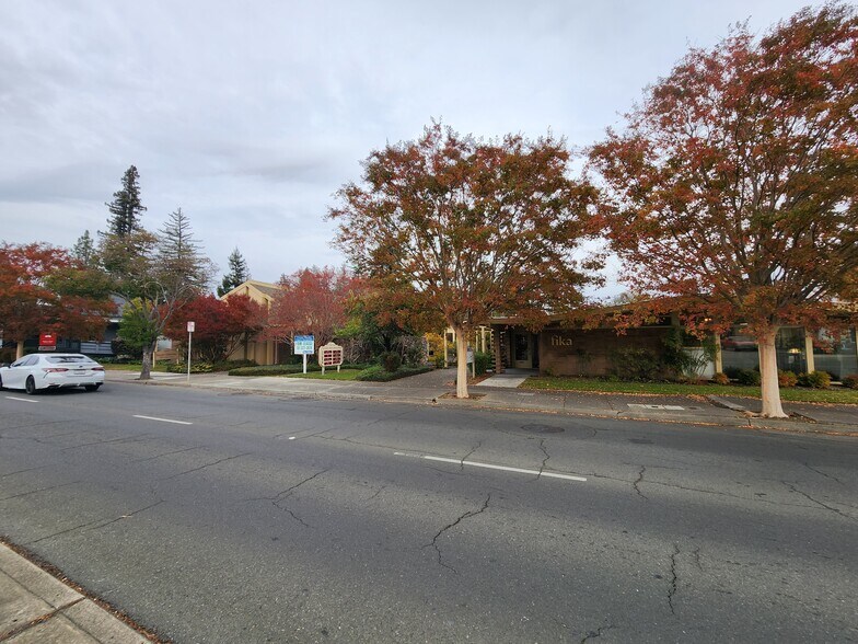 More Photos Of 1806-1832 Jefferson St, Napa Medical For Lease