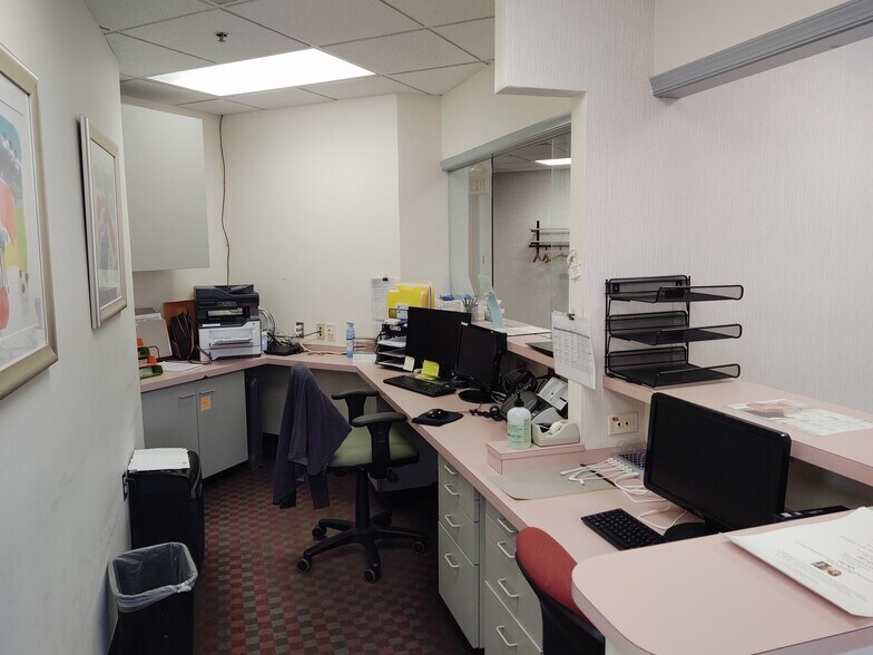 More Photos Of 7350 Van Dusen Rd, Laurel Medical For Sale