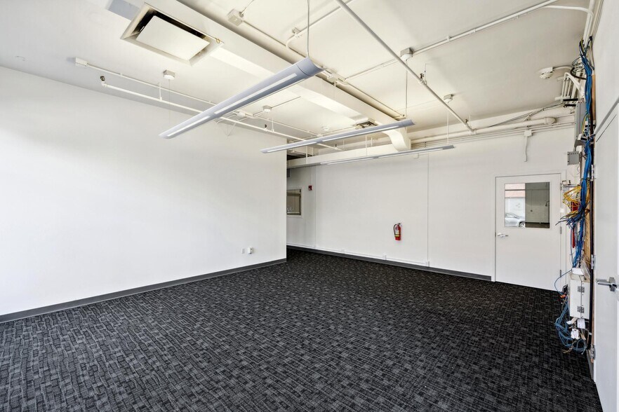 More Photos Of 674 Harrison St, San Francisco Warehouse For Lease