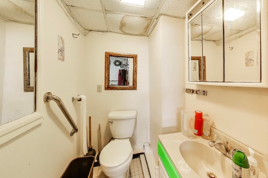 More Photos Of 9215 S Ashland Ave, Chicago General Retail For Sale