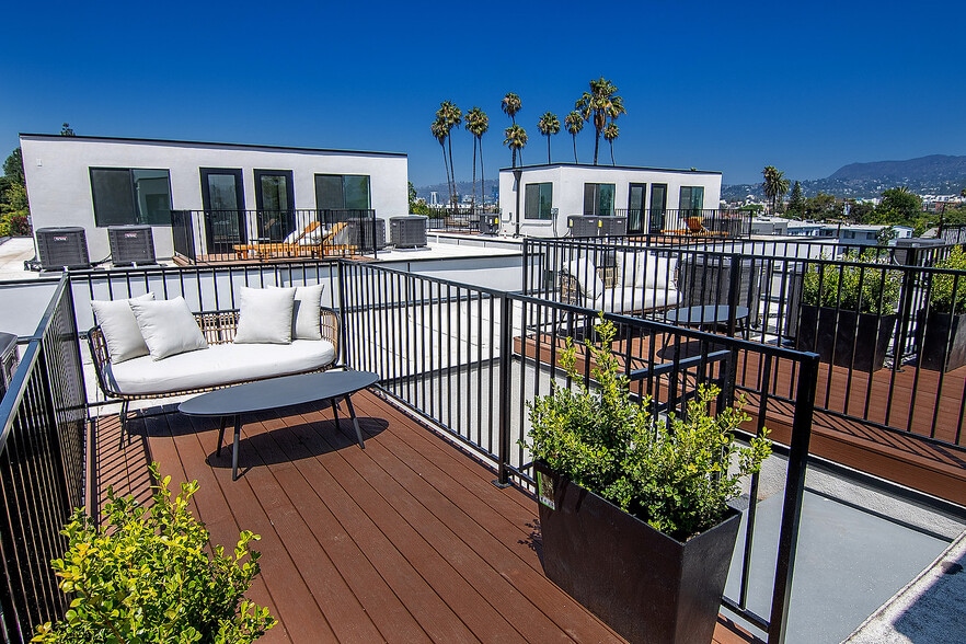 More Photos Of 811 N Harvard Blvd, Los Angeles Multifamily For Sale