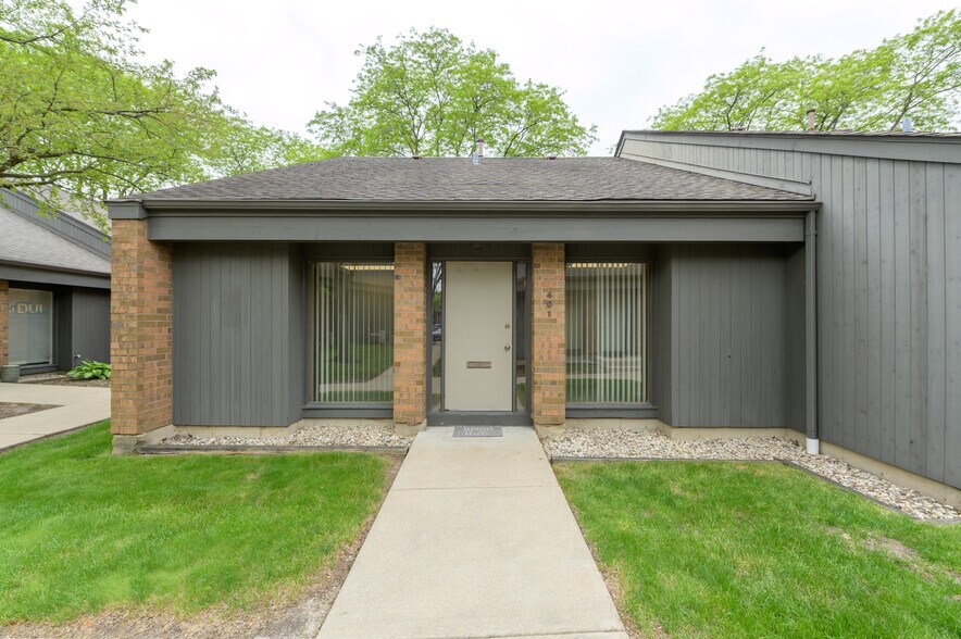 More Photos Of 1250 Executive Pl, Geneva Office For Lease