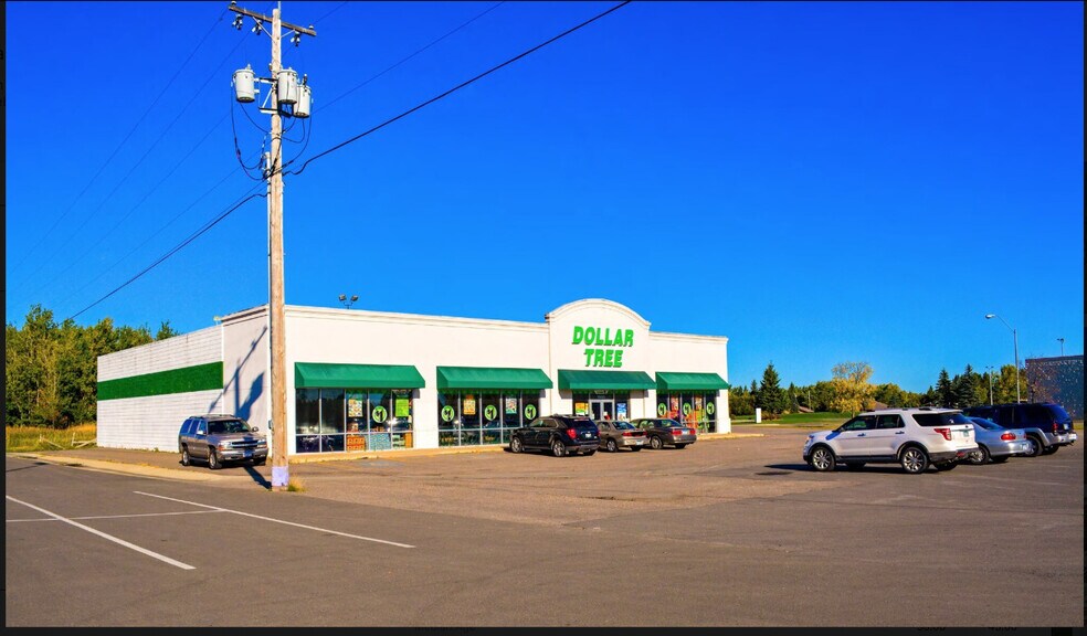 More Photos Of 1905 Valley Pine Cir, International Falls Storefront For Sale
