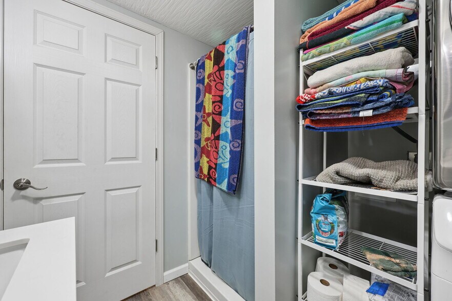 More Photos Of 1520 Island Rd, Circleville Multifamily For Sale