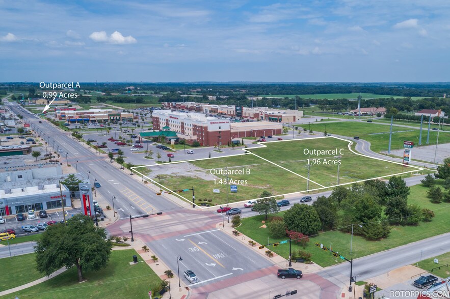 More Photos Of 101 W Gore Blvd, Lawton Land For Sale